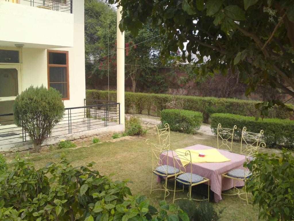 Swaraj Resorts Bharatpur Ngoại thất bức ảnh