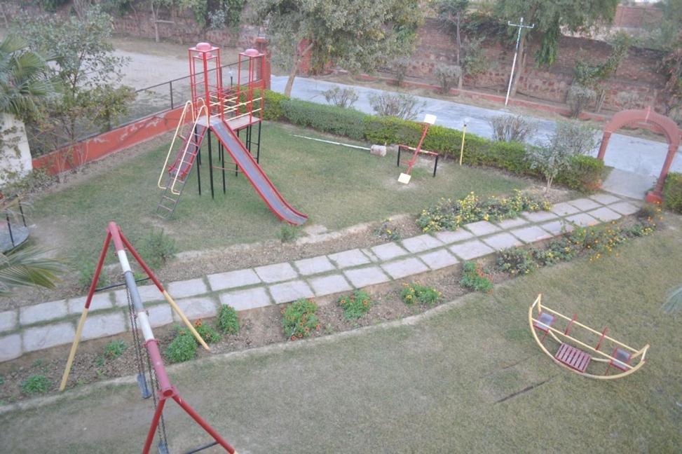 Swaraj Resorts Bharatpur Ngoại thất bức ảnh