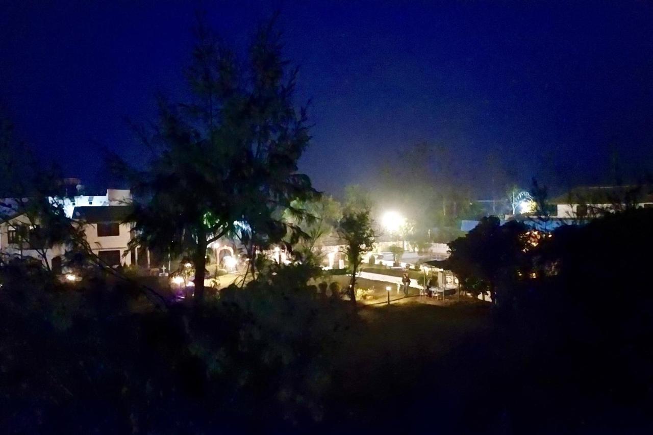 Swaraj Resorts Bharatpur Ngoại thất bức ảnh