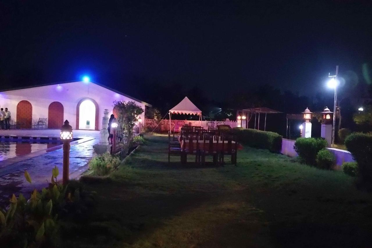 Swaraj Resorts Bharatpur Ngoại thất bức ảnh