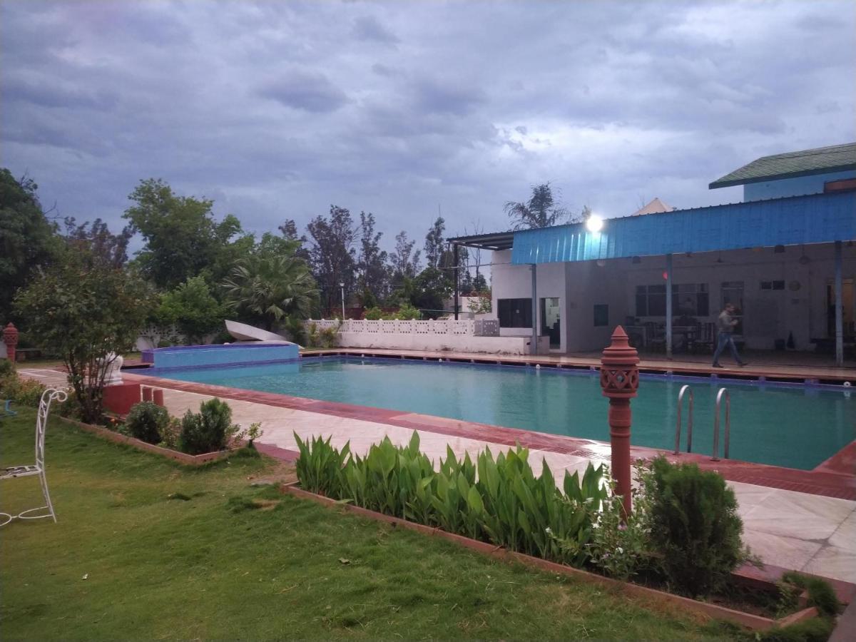 Swaraj Resorts Bharatpur Ngoại thất bức ảnh