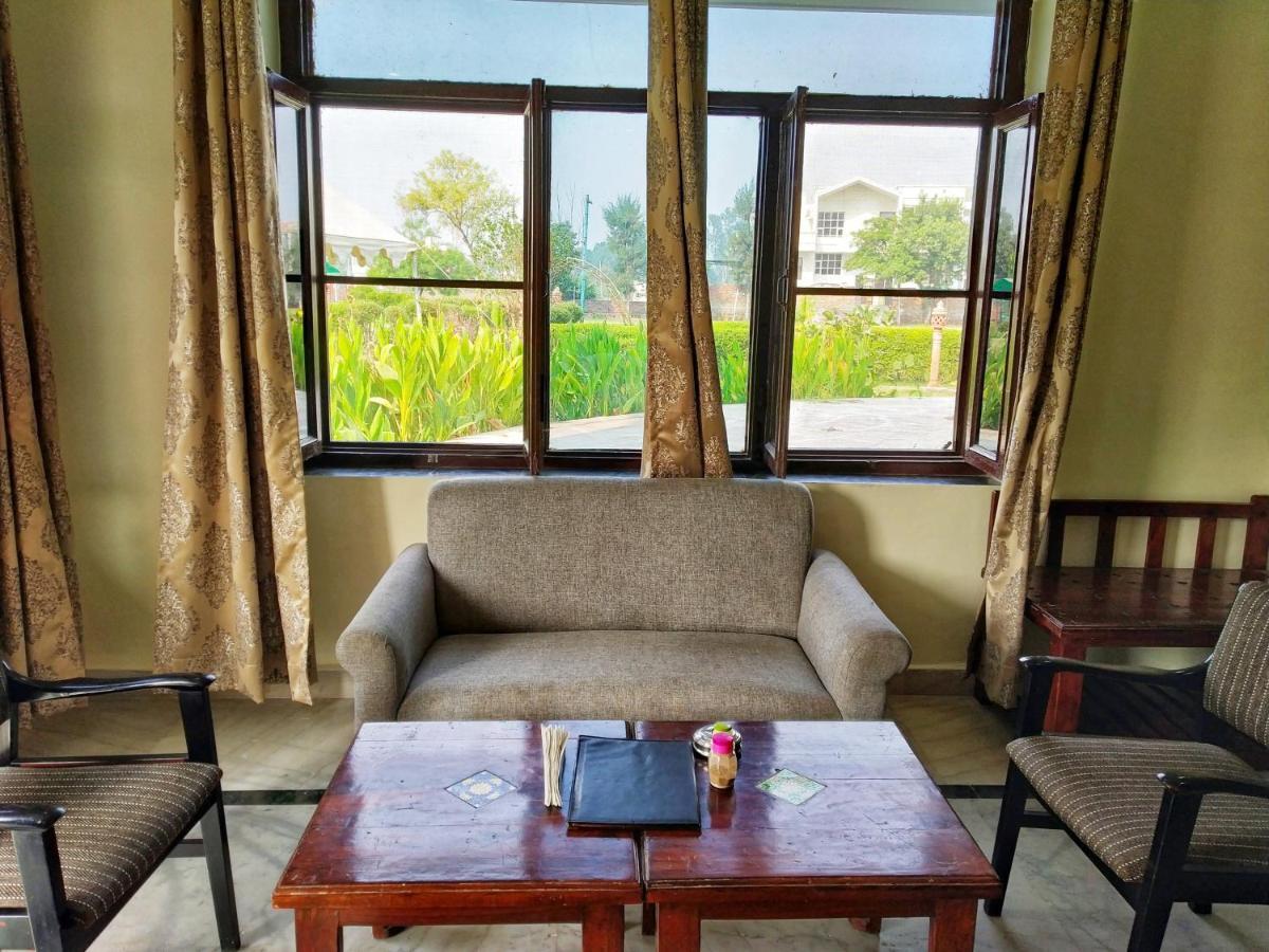 Swaraj Resorts Bharatpur Ngoại thất bức ảnh