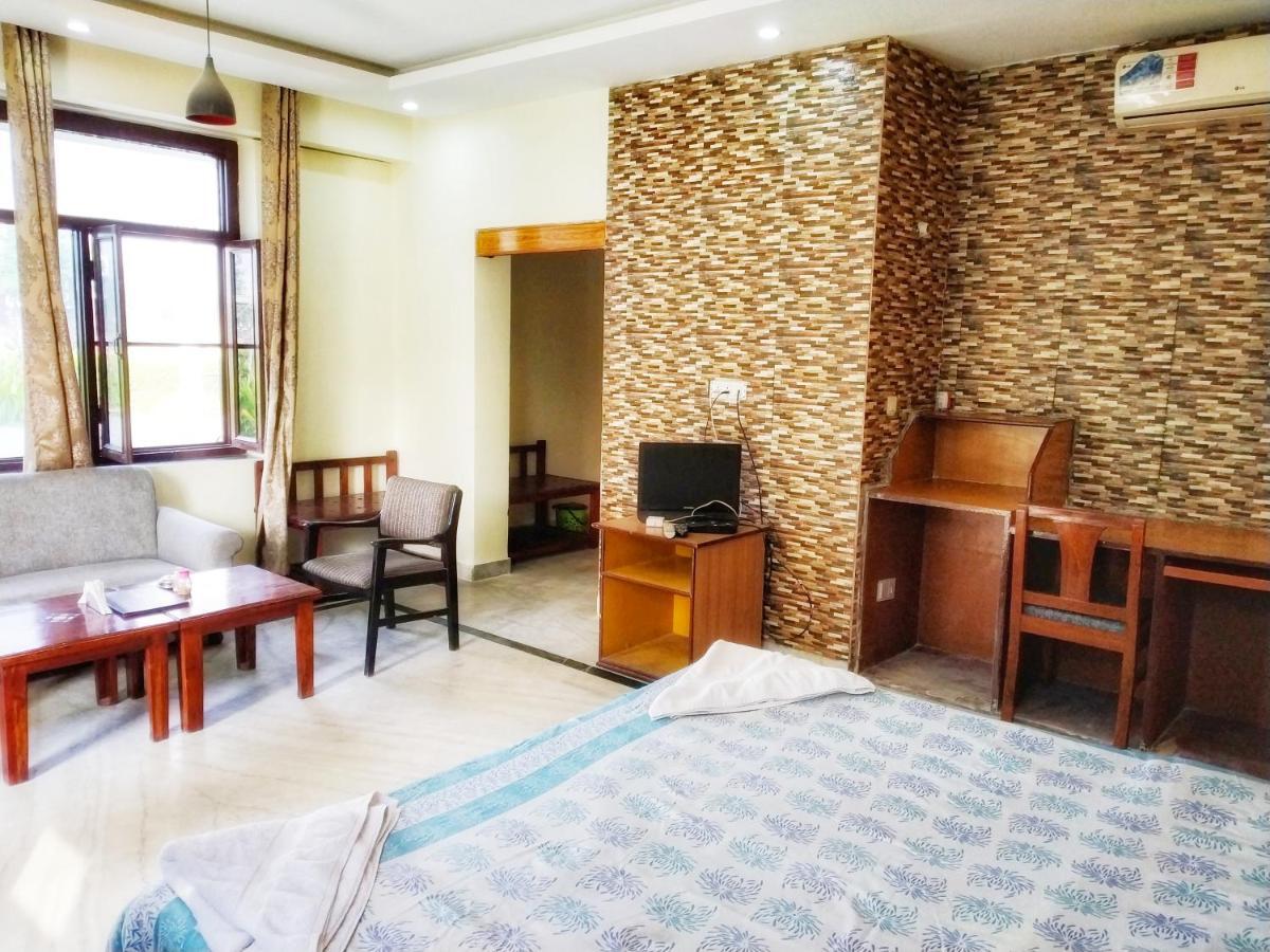 Swaraj Resorts Bharatpur Ngoại thất bức ảnh