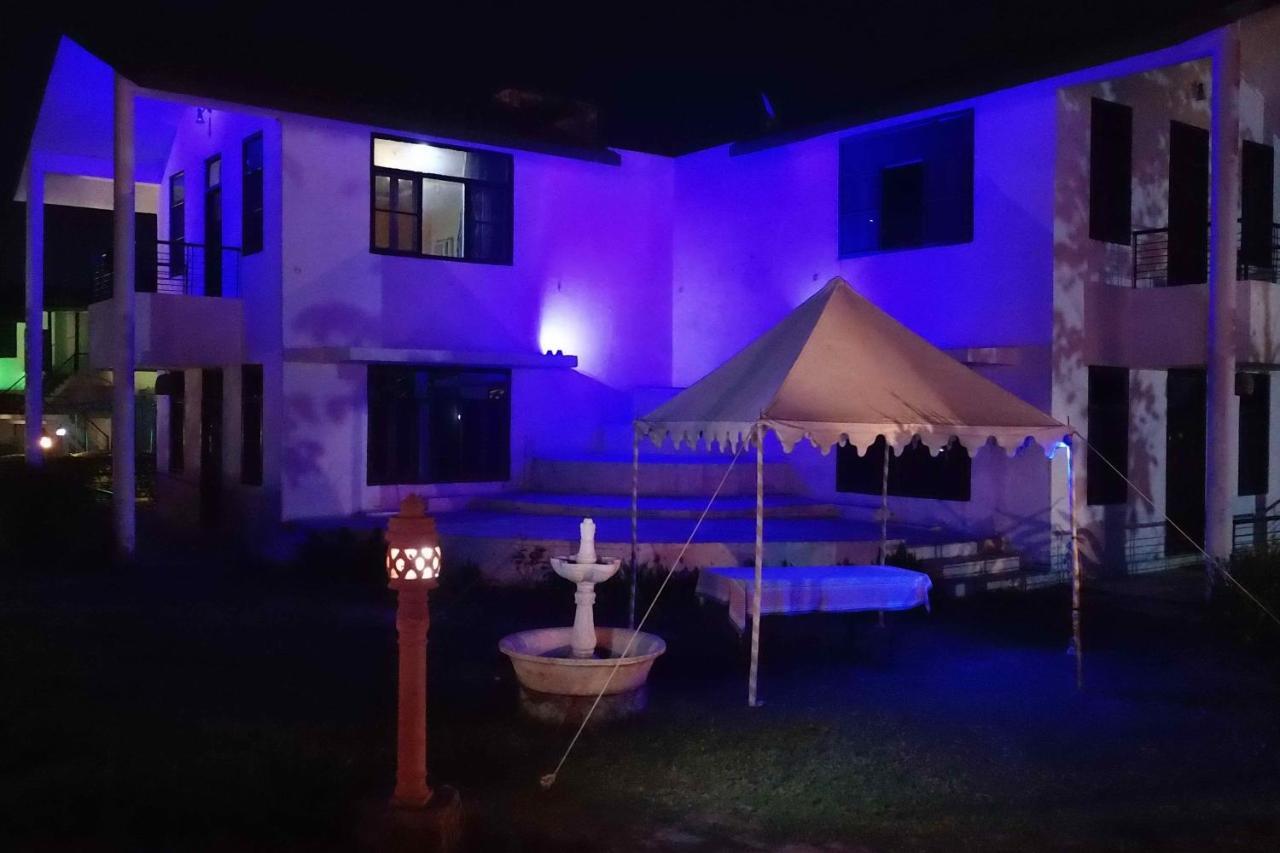Swaraj Resorts Bharatpur Ngoại thất bức ảnh