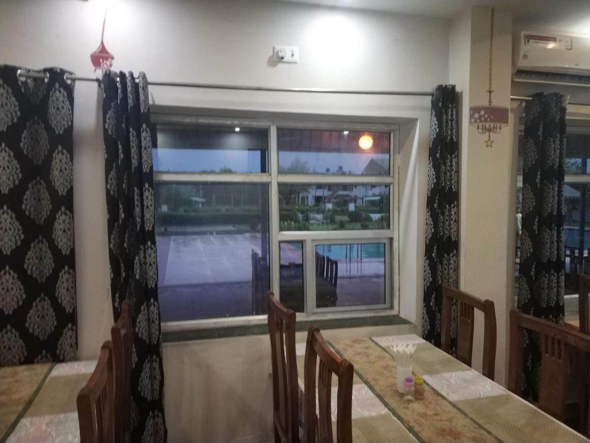 Swaraj Resorts Bharatpur Ngoại thất bức ảnh