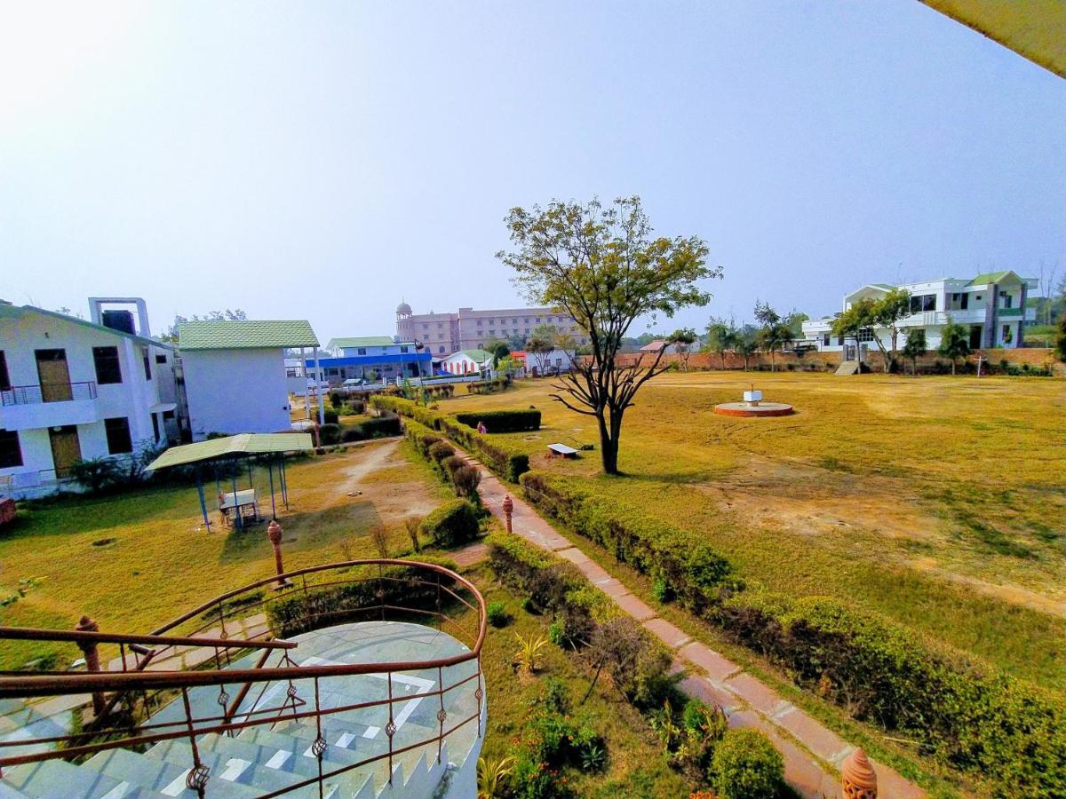 Swaraj Resorts Bharatpur Ngoại thất bức ảnh